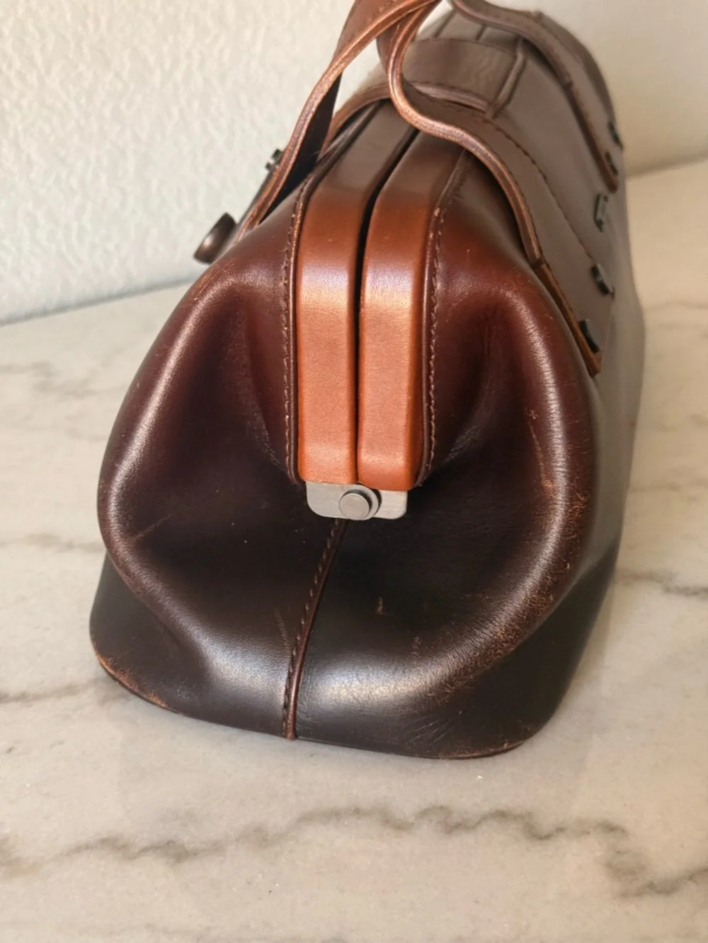 Vintage Gucci Ombre Leather Doctor Bag-Tom Ford Era-Rare!! COA Included👜✨ - Picture 6 of 14